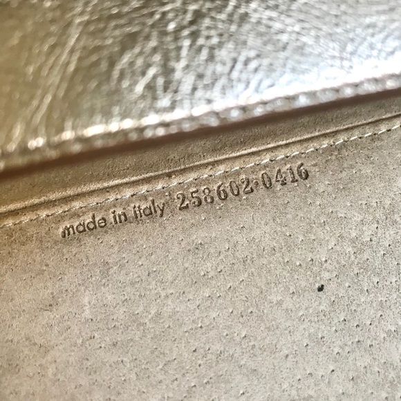 YSL Yves Saint Laurent Luxury Leather IPad Case - Picture 8 of 8